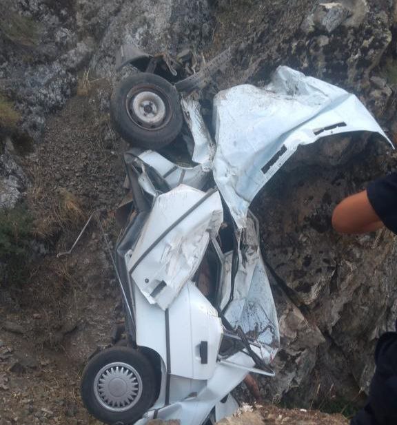 Kahramanmaraş'ta uçurumdan yuvarlanan otomobil paramparça oldu: Sürücü hayatını kaybetti!  