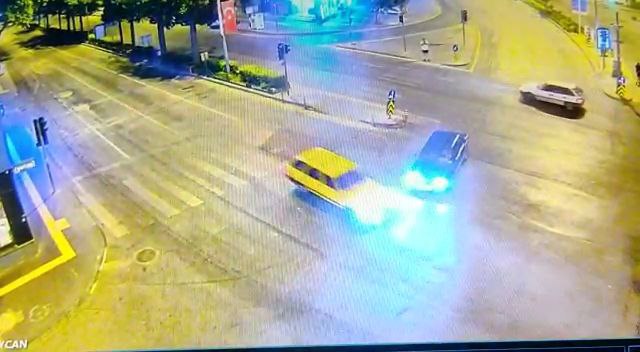 Kahramanmaraş’ta trafik kazası kamerada 