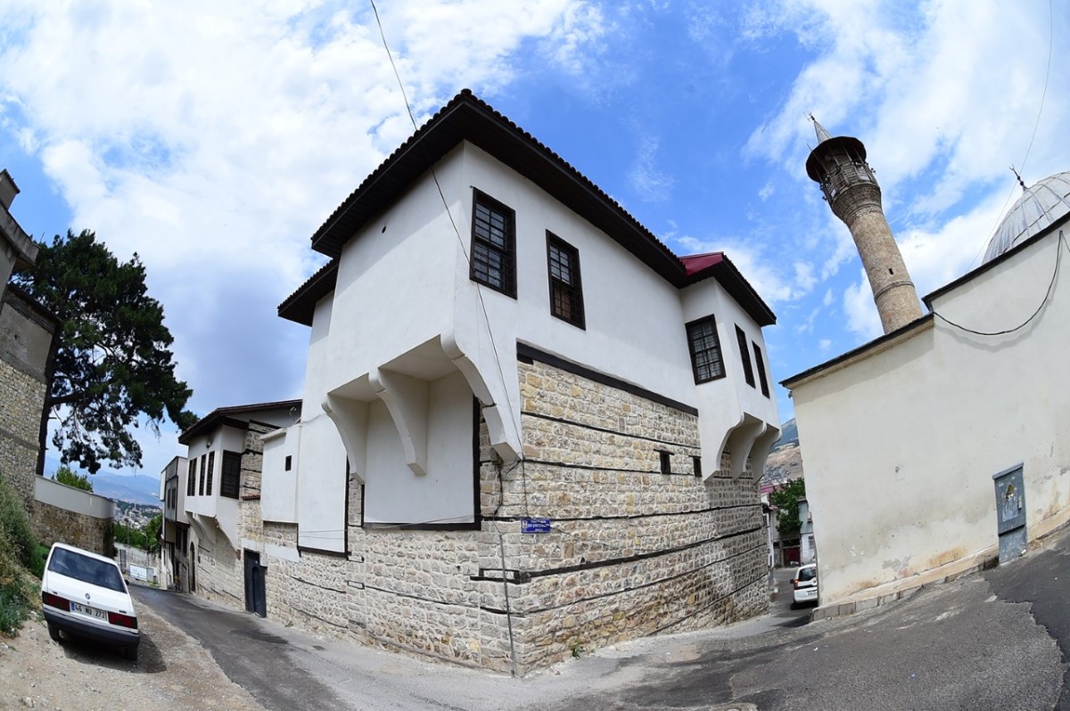 Dulkadiroğlu'nun Tarihi Kayseri ve Kırşehir'de Anlatılacak