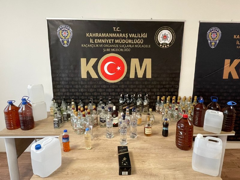 Karhamanmaraş'ta Sahte Alkol İmalathanesine Baskın! Litrelerce Sahte İçki Ele Geçirildi...