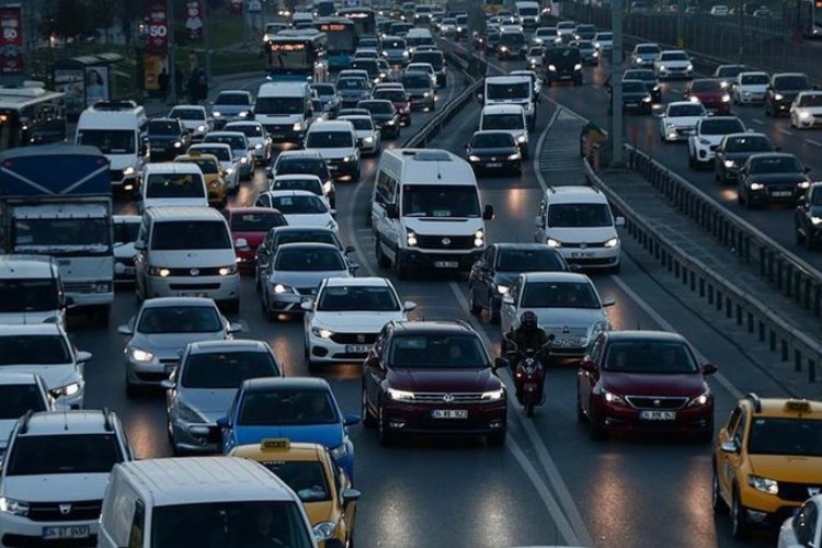 Kasım'da 122 bin 837 taşıt daha trafiğe girdi