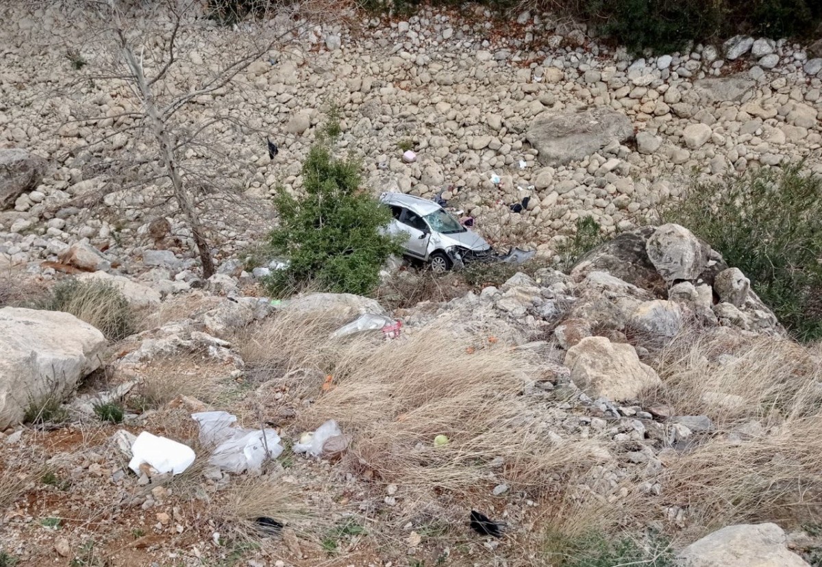 Kahramanmaraş’ta Korkunç Kaza! otomobil uçuruma yuvarlandı: 1 ölü biri çocuk 2 yaralı 
