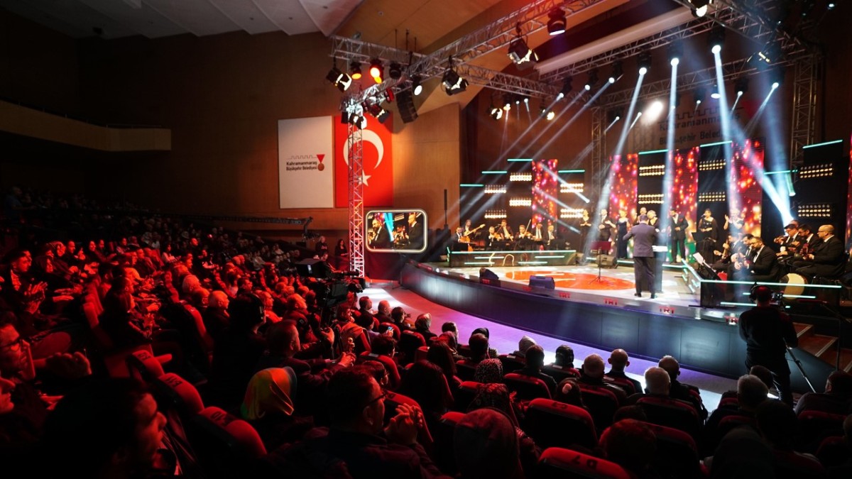 TRT Sanatçıları Kahramanmaraş'ta Müzik Ziyafeti Yaşattı