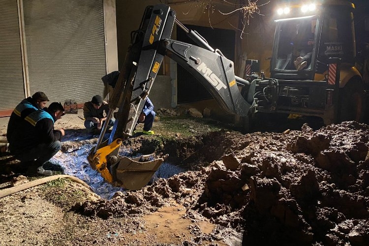 Manisa MASKİ, Pazarcık'ta altyapı tamiratı yapıyor