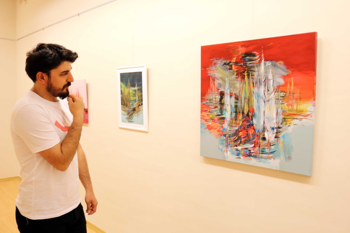 Ressam Leyla Afacan Kodaman'ın SANKO'da Açtığı Sergi Devam Ediyor