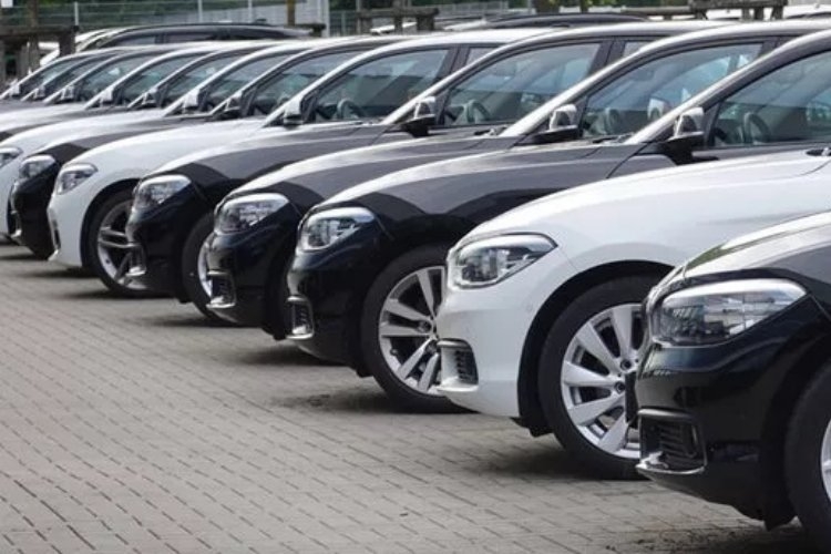Ticaret Bakanı Bolat: 600 Bin 'Gizli' Araç Piyasaya Çıktı