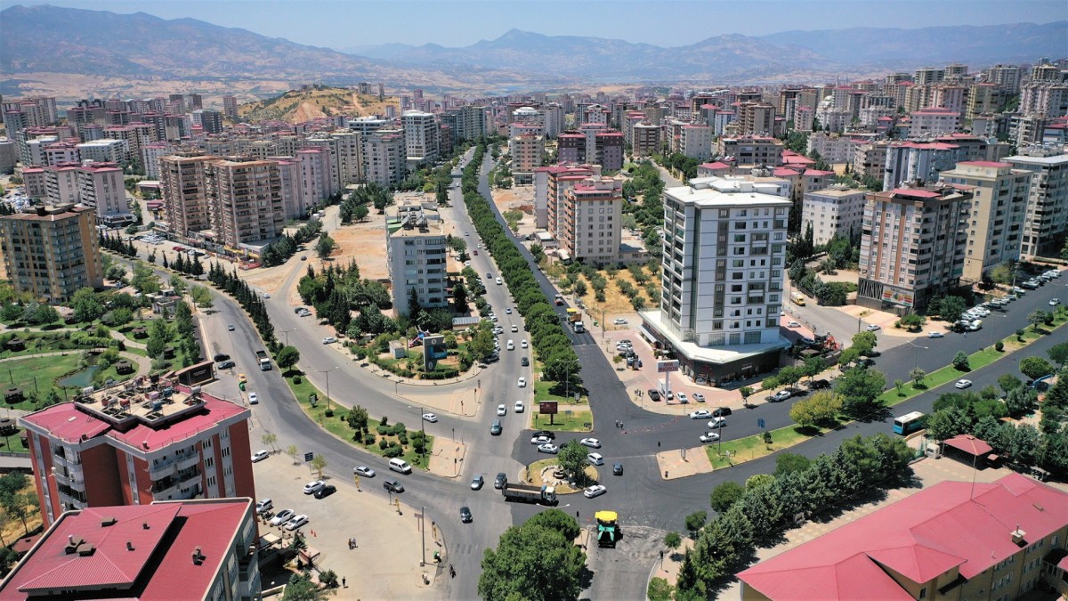 İsmet Karaokur Bulvarı Baştan Aşağı Yenileniyor