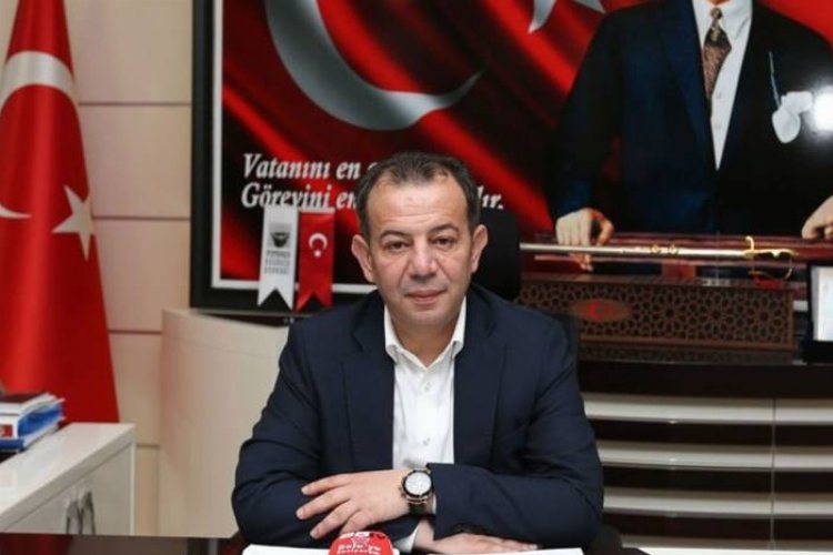 Tanju Özcan'dan İhraç Açıklaması: 'Bu karar badem bıyıklıları ziyadesiyle mutlu etmiştir'