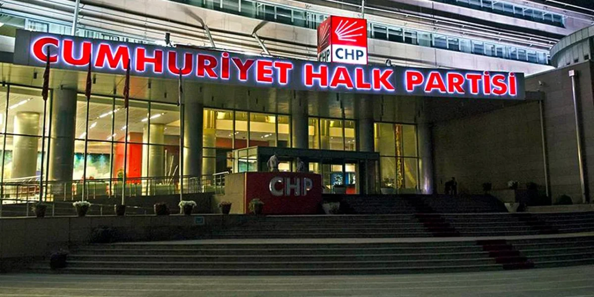 İstanbul Kongresi CHP'de Rüzgarı Değiştirdi... CHP'de Sakarya'yı Değişimciler Kazandı!