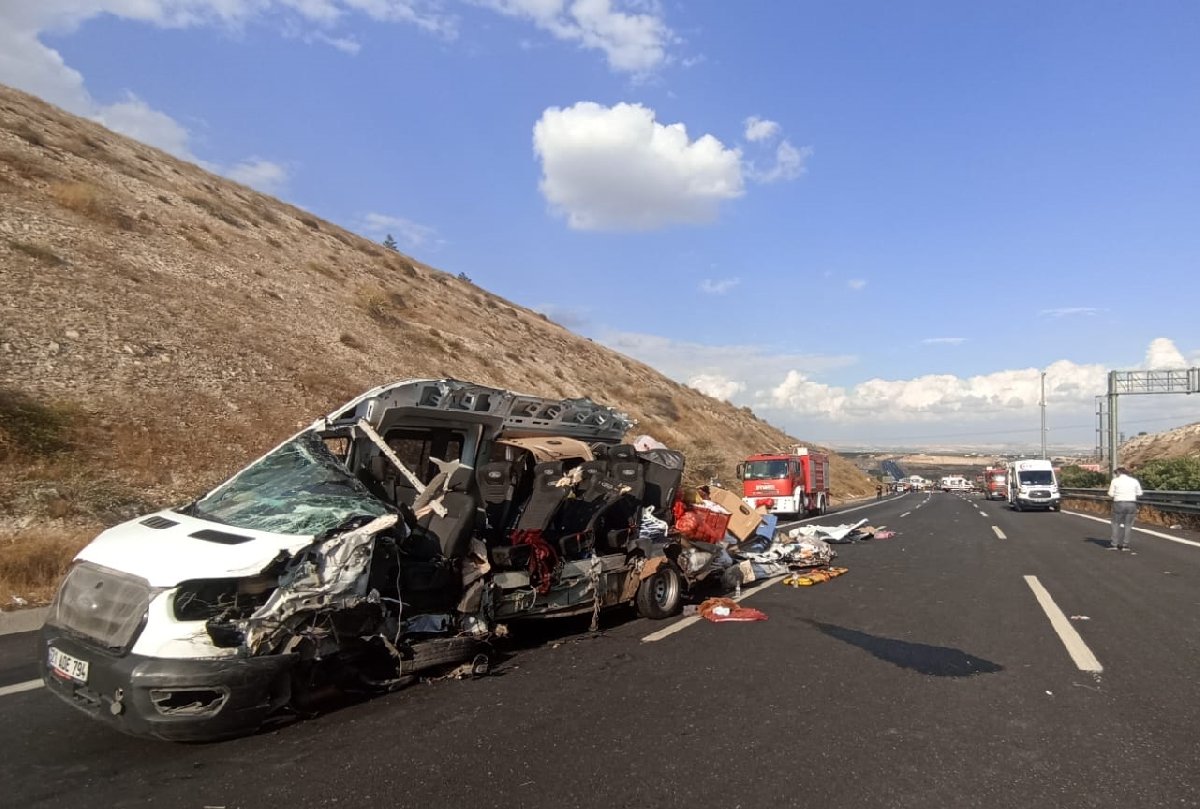 Gaziantep'te Korkunç Trafik Kazası: 5 Ölü, 5 Yaralı!