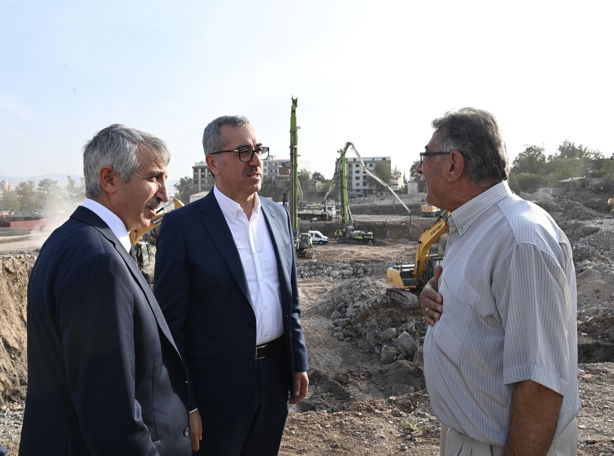 Başkan Güngör, Azerbaycan Mahallesi İnşaatındaki İlerlemeyi Değerlendirdi