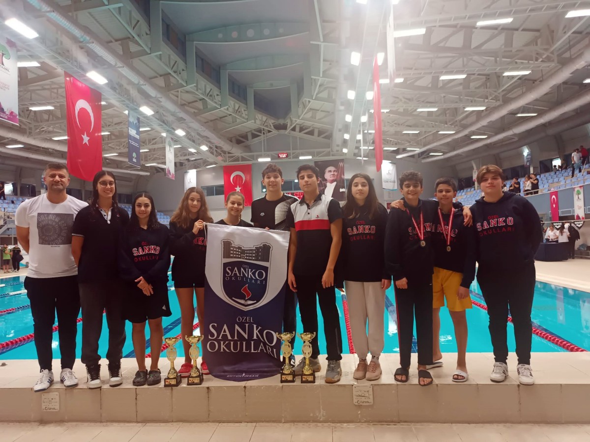 SANKO Okulları Öğrencileri Gaziantep Yüzme Yarışmasında Başarı Kazandı