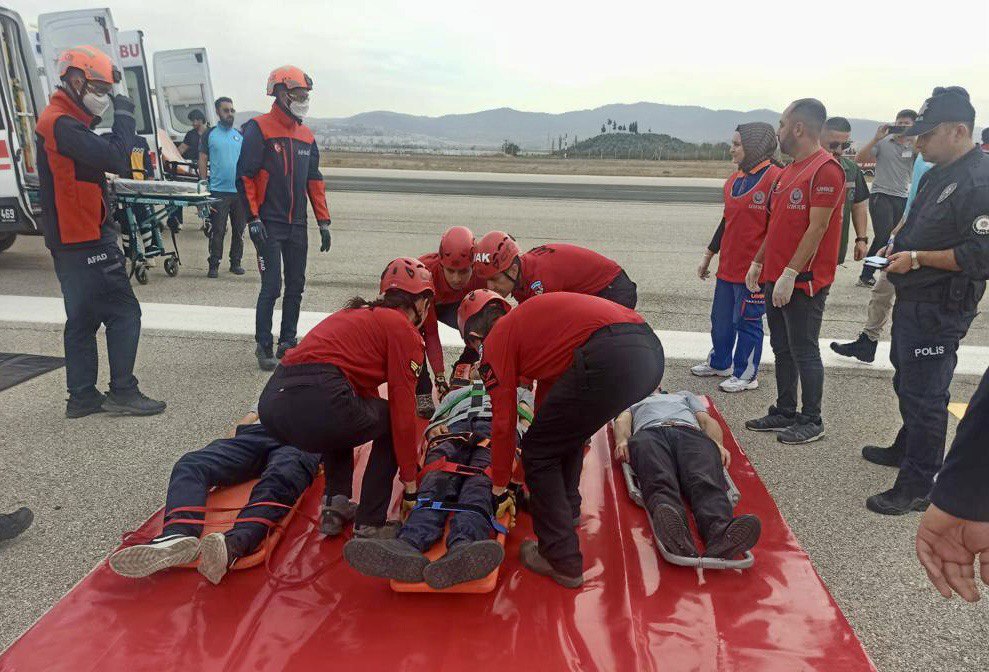 Kahramanmaraş'ta Gerçeği Aratmayan Uçak Kazası Tatbikatı