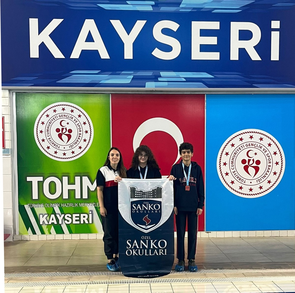 ANKO Okulları Öğrencileri Türkiye Yüzme Şampiyonasına Katılma Hakkı Kazandı