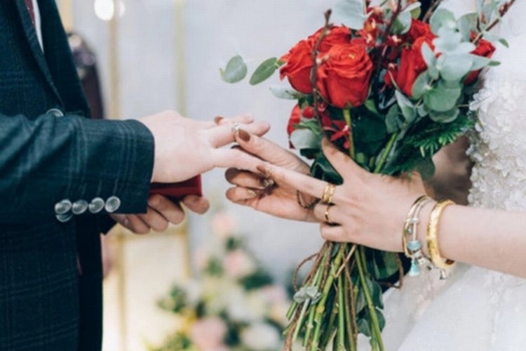 Meclis Kararıyla Onaylandı: Evlenecek Çiftlere 2 Yıl Geri Ödemesiz Kredi Fırsatı!
