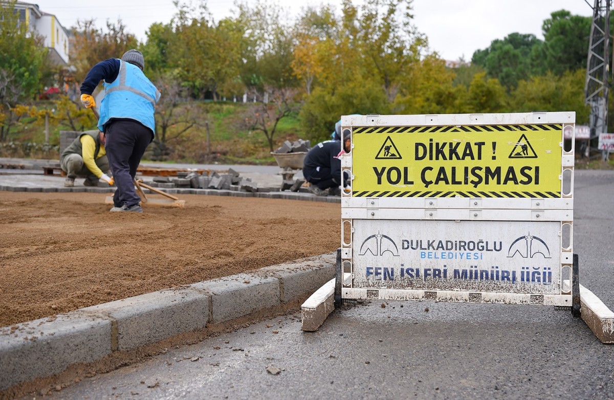 Dulkadiroğlu'nda Kilit Parke Bakım Çalışmaları Devam Ediyor