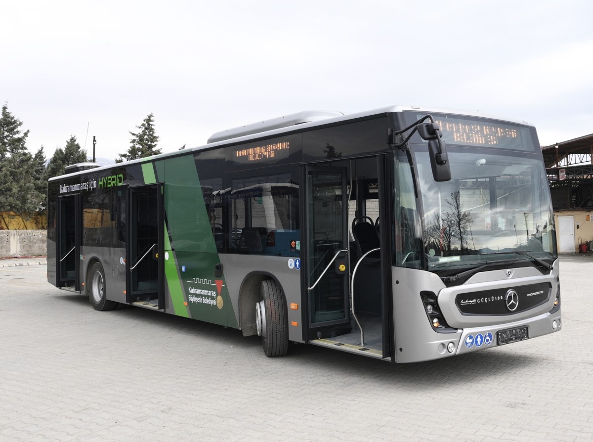 Büyükşehir Belediyesi Filosuna 10 Yeni Hibrit Otobüs Ekliyor