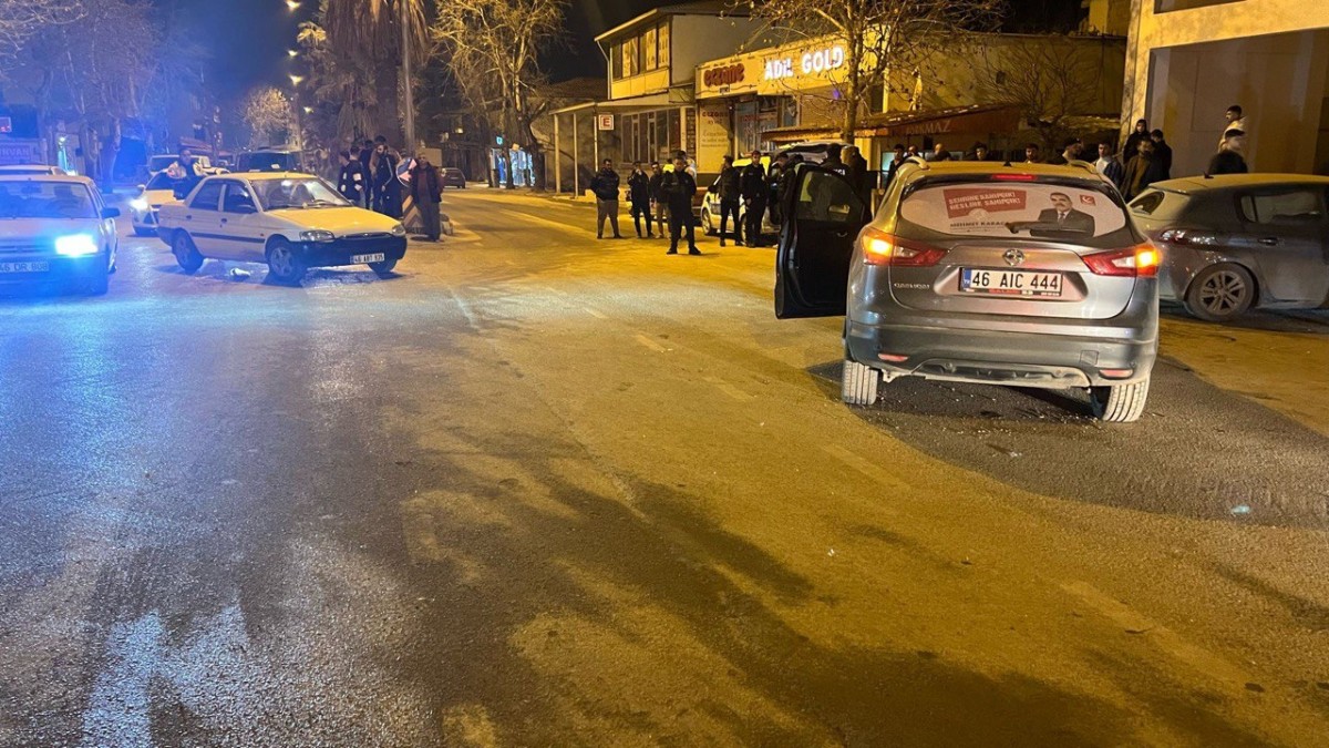 Kahramanmaraş'ta Türkoğlu İlçe Başkanı Kaza Geçirdi: Güvenlik Kamerasına Yansıdı