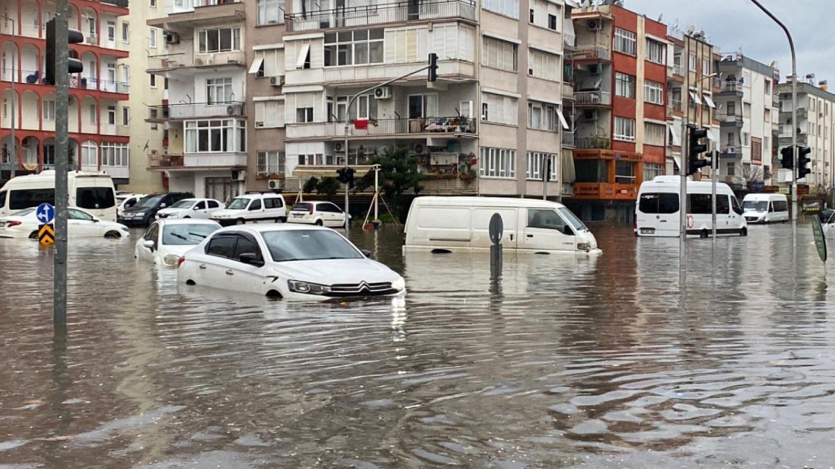 Antalya'da Sel Felaketi Sonrası 4 İlçe Afet Bölgesi İlan Edildi!