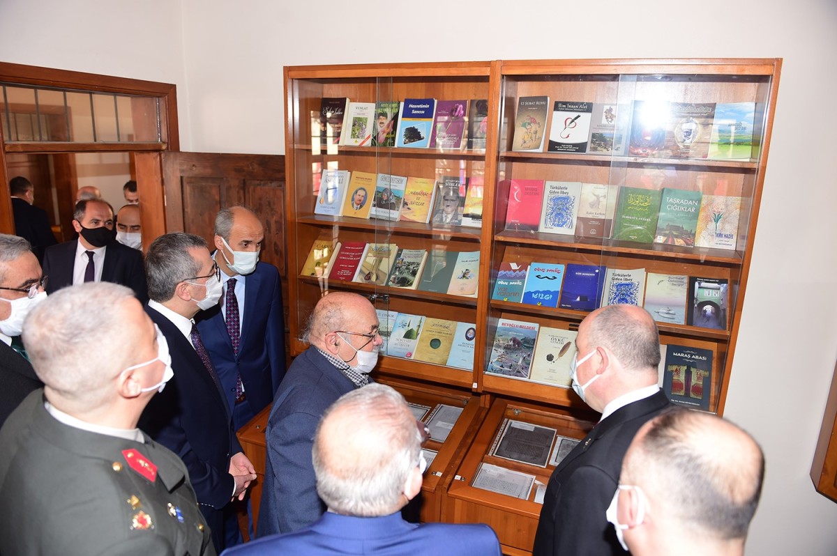 Yaşar Alparslan'ın İsmi Tarih Kültür Araştırma Merkezi'nde Yaşatılacak