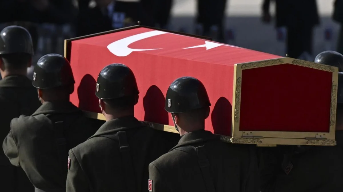 Bir askerimiz şehit oldu